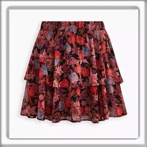 TORRID Mini Crinkle Lurex Tiered Skirt Black Floral Print Size 00 Medium 10